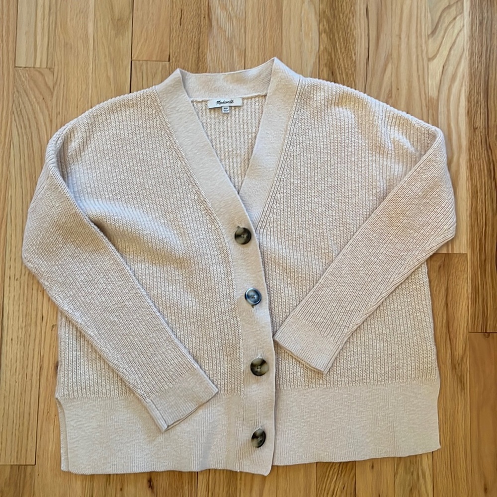 Cream/beige cardigan